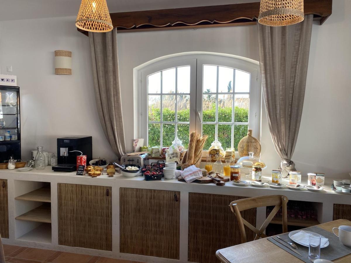 Hotel Du Pont Blanc Saintes-Maries-de-la-Mer Eksteriør billede